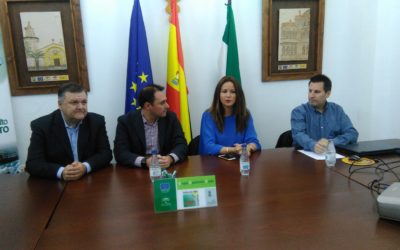 Manuel García, director general de desarrollo rural informa en Fuente Obejuna, de la nueva convocatoria de ayudas para los seis municipios de la comarca que supera los cuatro millones de Euros.