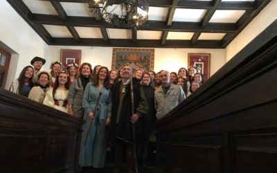 Un grupo de universitarios estadounidenses visitan Fuente Obejuna para conocer Fuenteovejuna y su relación actual.