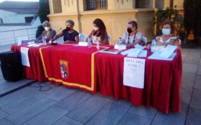 Presentación del libro MELLARIA HABLA y entrega de premios del concurso literario organizado por el Ayuntamiento de Fuente Obejuna por el Día del Libro.