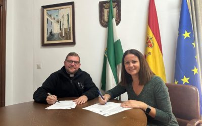 El Ayuntamiento de Fuente Obejuna firma un convenio de colaboración con la Residencia de ancianos Los Ángeles.
