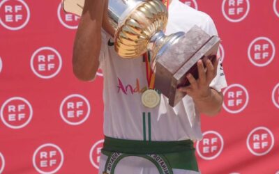 El joven deportista melariense Raúl Benavente consigue el campeonato nacional de futbol playa